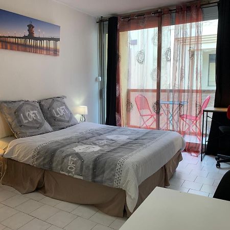 Nîmes. Dhuoda Extérieur photo