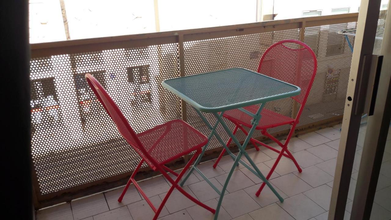 Nîmes. Dhuoda Extérieur photo