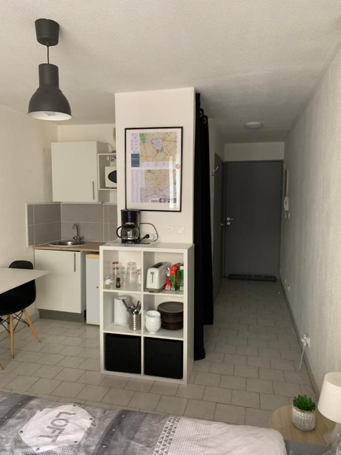 Nîmes. Dhuoda Extérieur photo